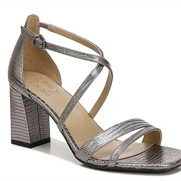 Naturalizer Tiff heel Size 9.5 wide - Picture 1 of 5
